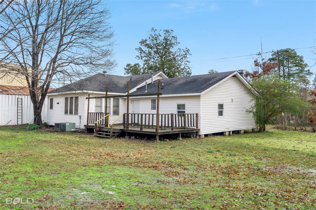 Photo 11 of 34 of 212 W Daugherty Avenue house