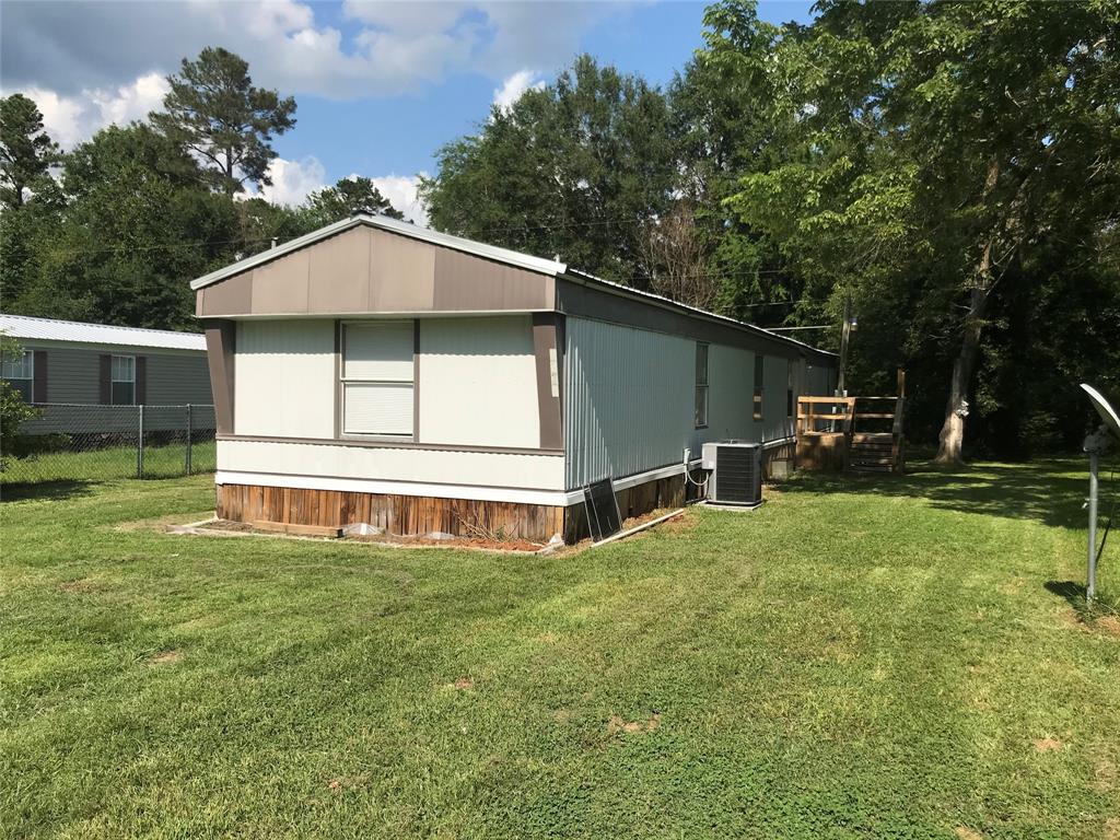 Photo 2 of 10 of 7131 Golden Meadows Road mobile home