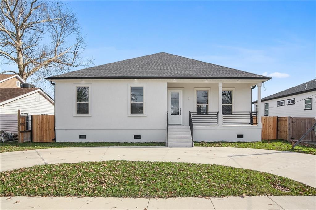 Photo 1 of 20 of 1916 ROOSEVELT Boulevard house