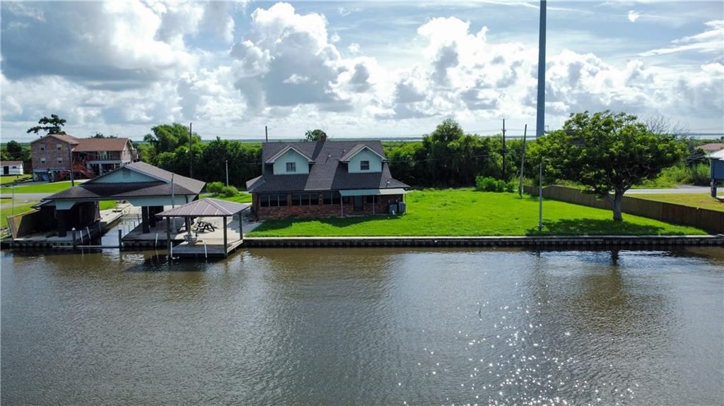 Photo 2 of 20 of 4304 JEAN LAFITTE Boulevard house