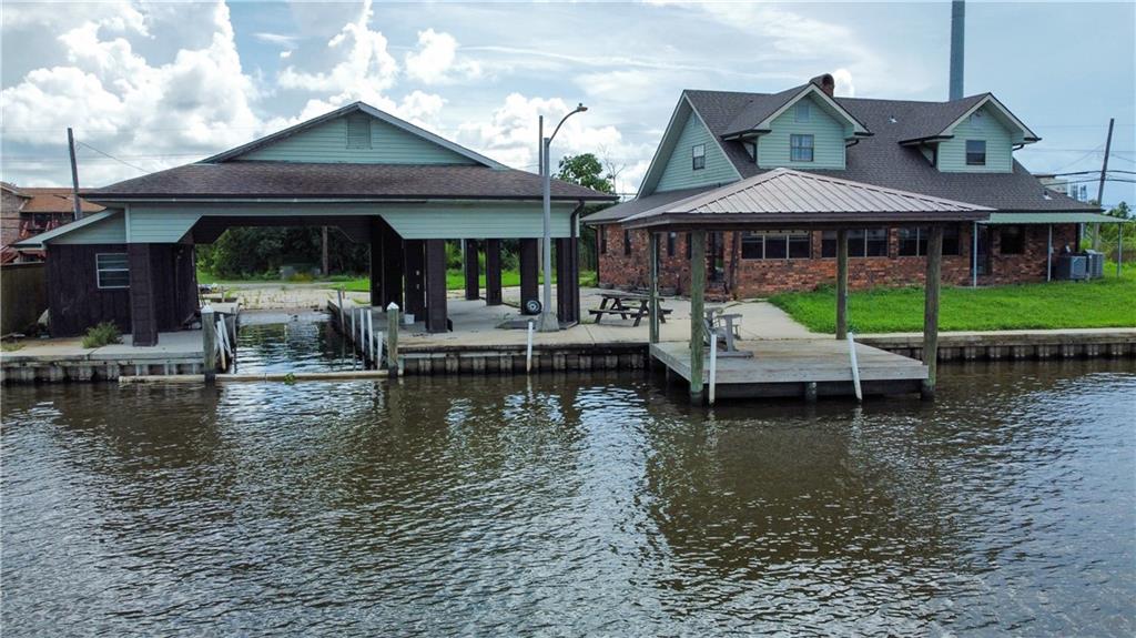 Photo 3 of 20 of 4304 JEAN LAFITTE Boulevard house