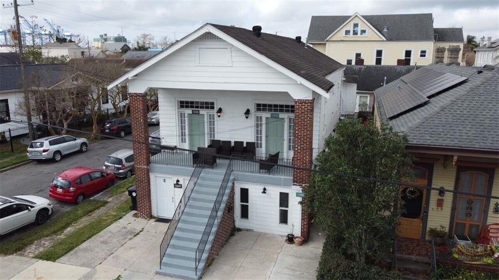 Photo 8 of 8 of 802 VALENCE Street A multi-family property