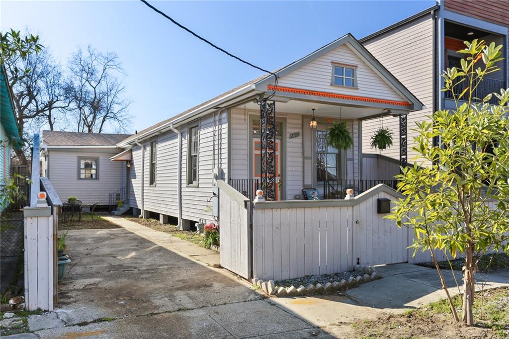 Photo 25 of 26 of 2720 NEW ORLEANS Street house