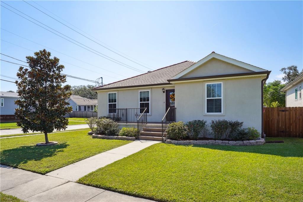 Photo 2 of 25 of 1498 PRESSBURG Street house