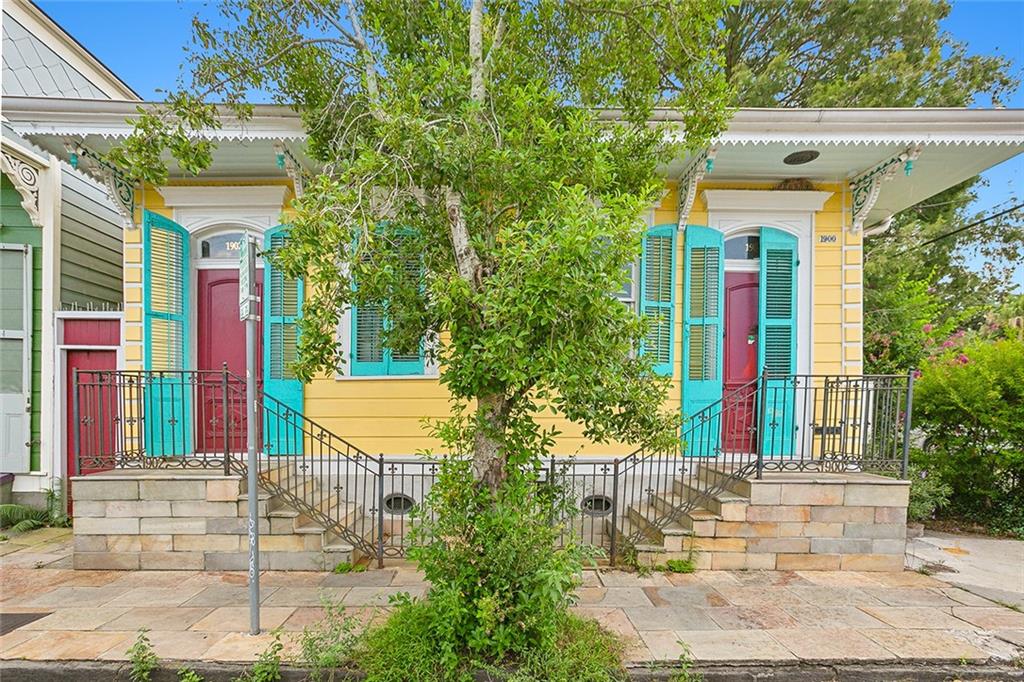 Photo 1 of 15 of 1900 BURGUNDY Street house