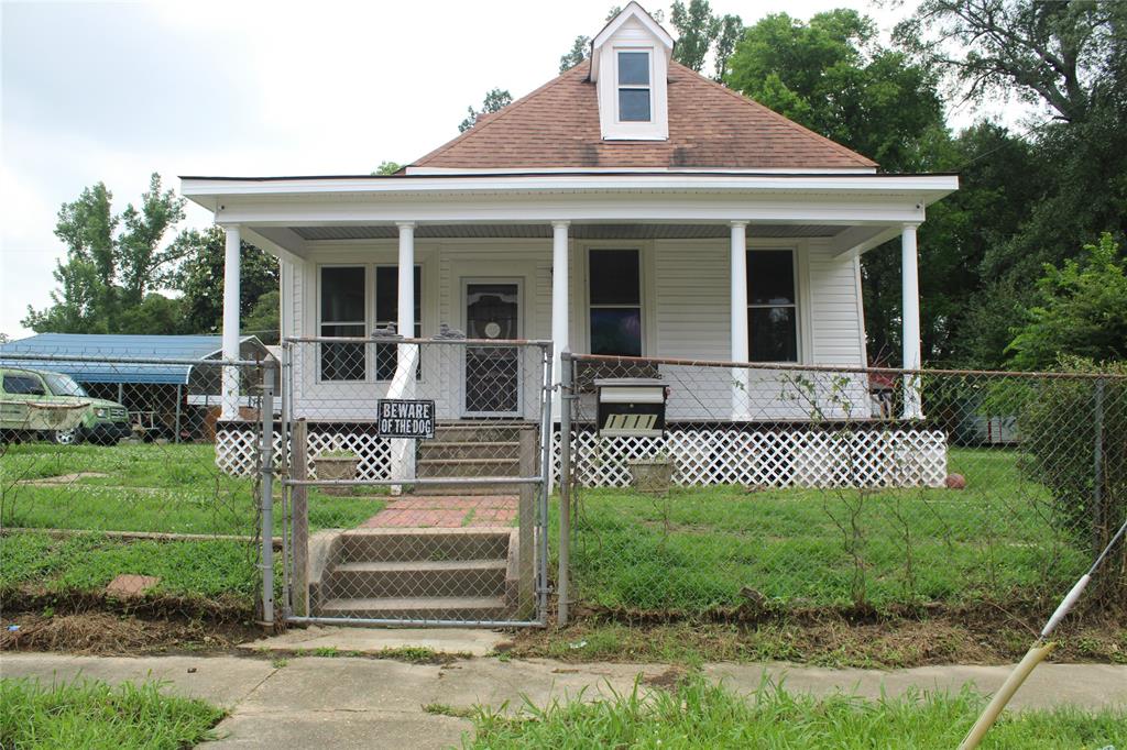 Photo 2 of 40 of 1111 Prospect Street house