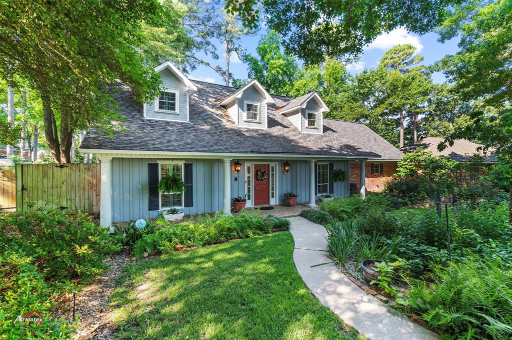 Photo 5 of 36 of 714 Cobblestone Drive house