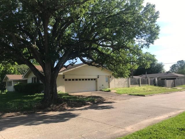 Photo 29 of 36 of 1702 Captain Shreve Drive house