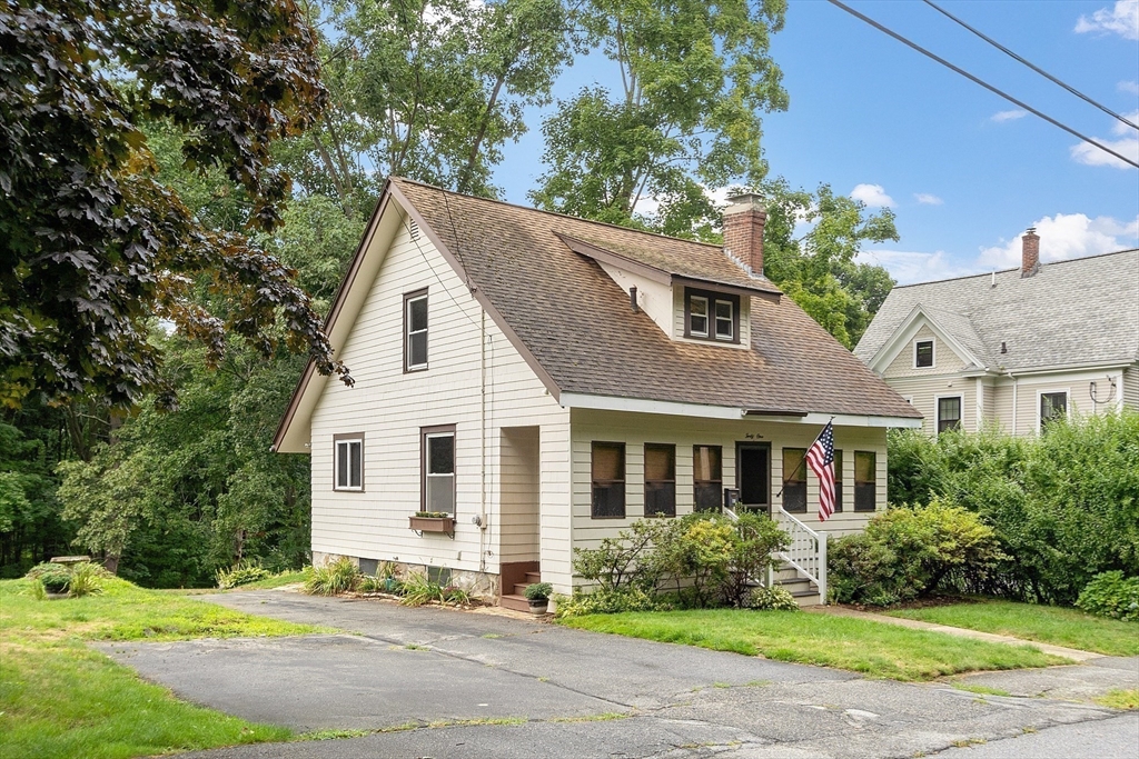 Photo 2 of 31 of 41 Pine Street house