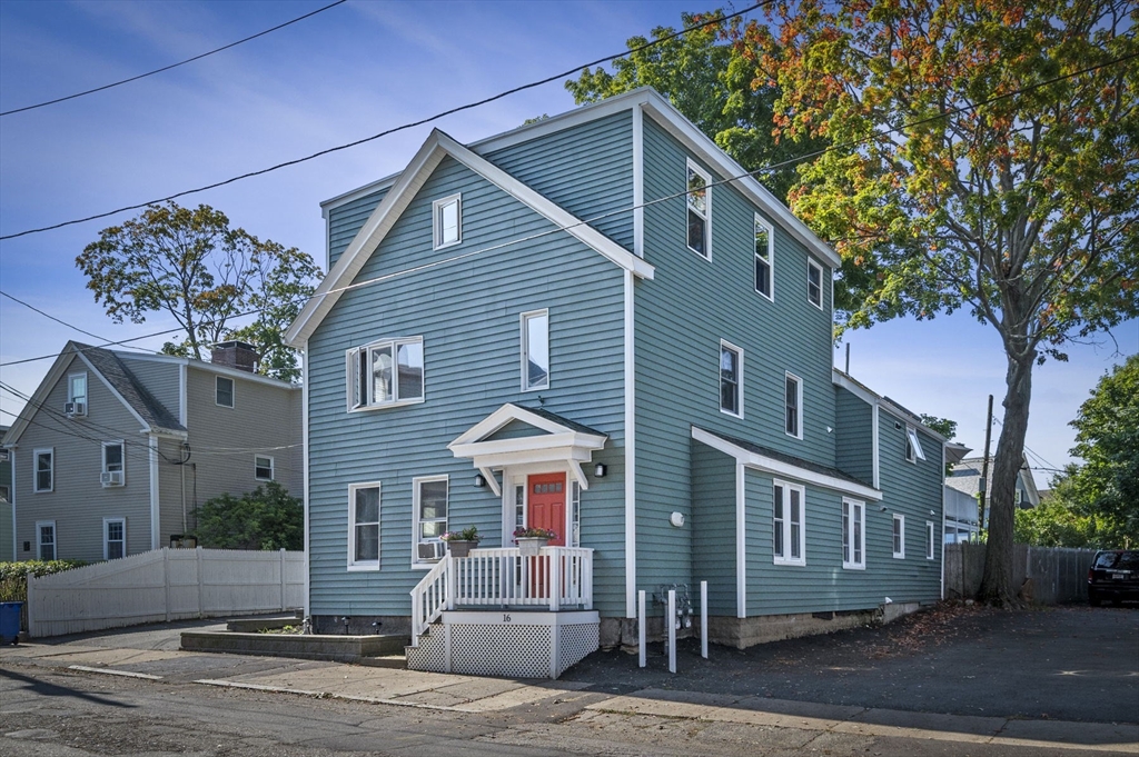 Photo 3 of 33 of 16 Fayette St 1 multi-family property