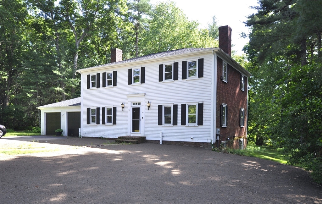 Photo 1 of 32 of 50 Satucket Trail house