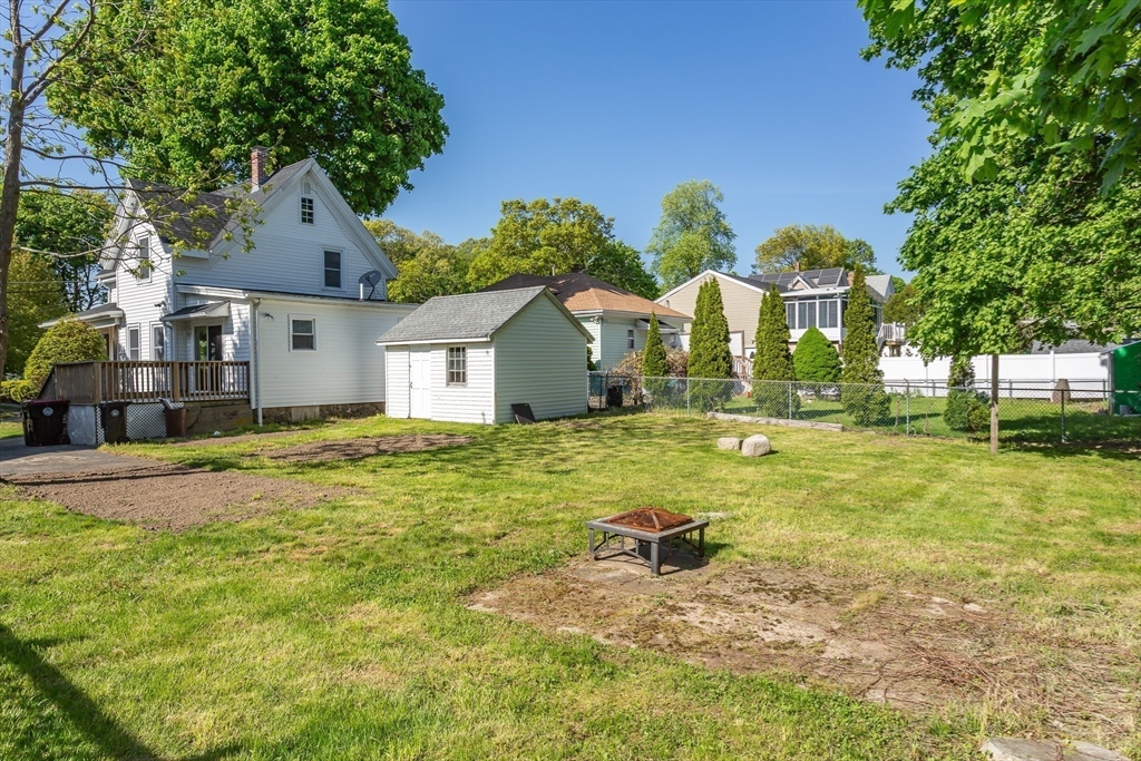 Photo 6 of 28 of 71 Claremount Avneue house