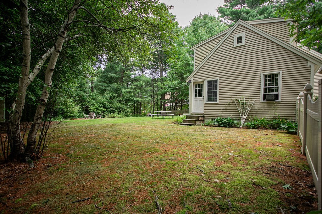 Photo 9 of 37 of 21 Russell Holmes Way house