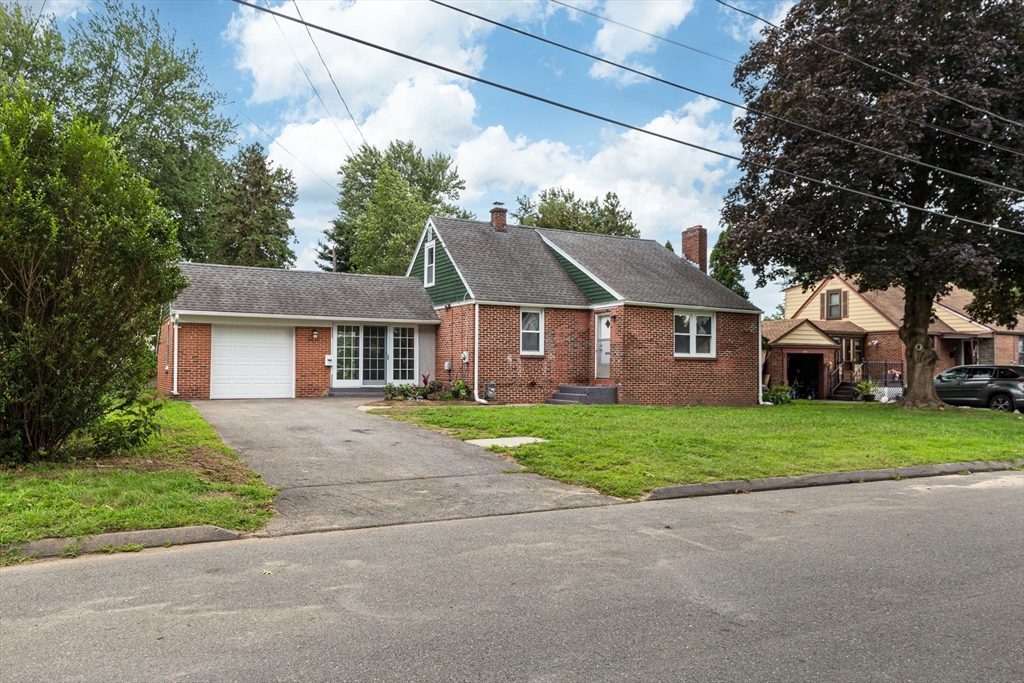 Photo 1 of 24 of 139 Beauregard Ter house