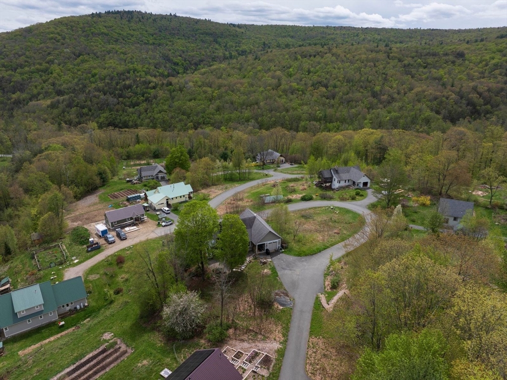 Photo 3 of 24 of 9 Dunnell Dr. house