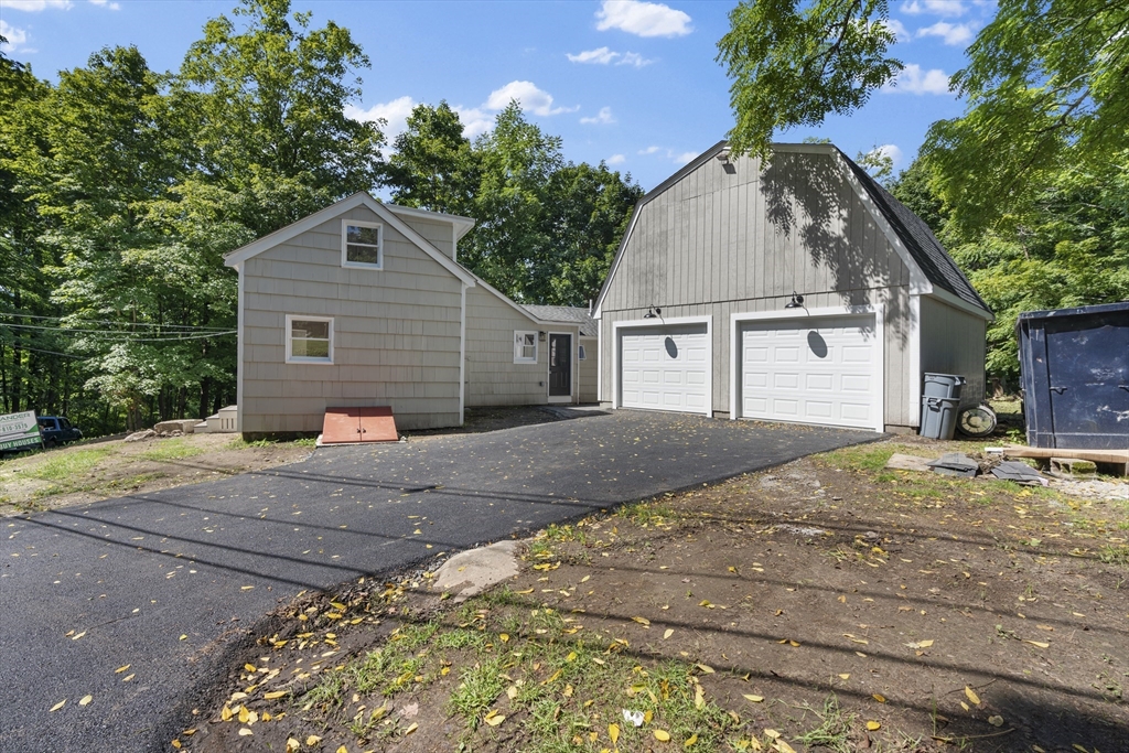 Photo 1 of 29 of 158 George Hill Rd house