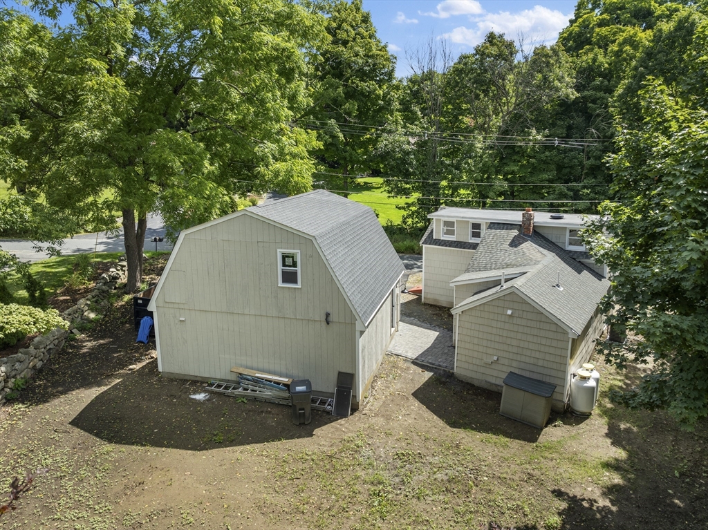 Photo 2 of 29 of 158 George Hill Rd house