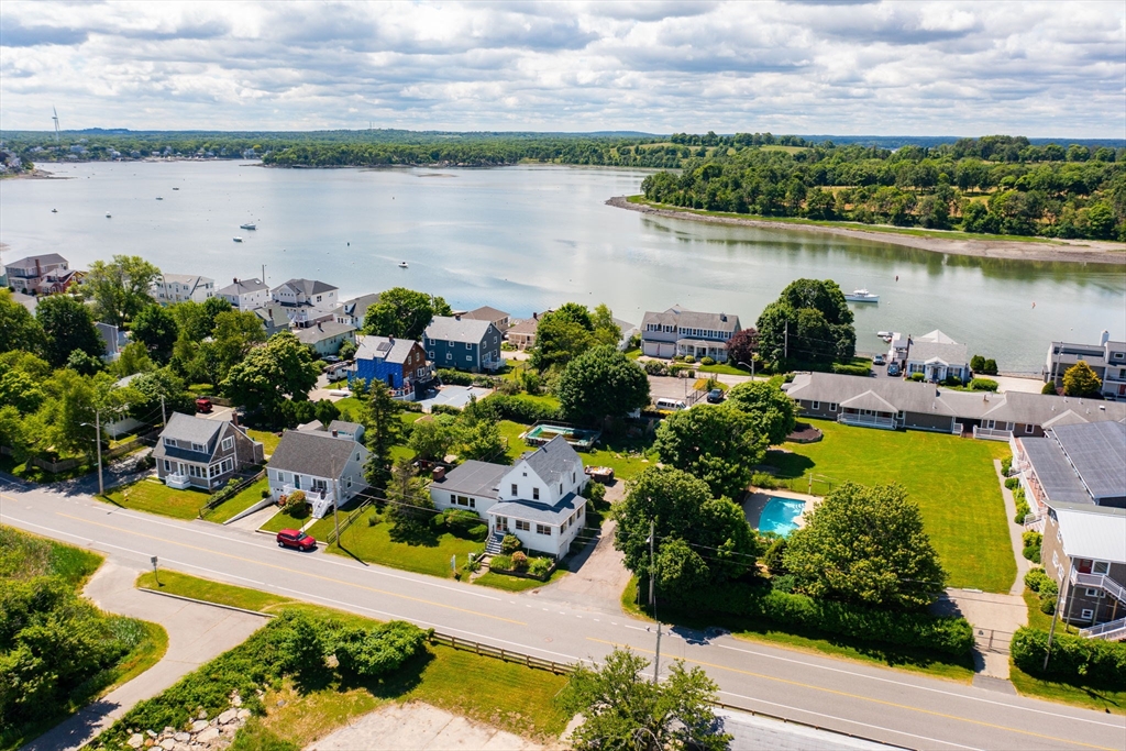 Photo 9 of 37 of 165 Nantasket Road house