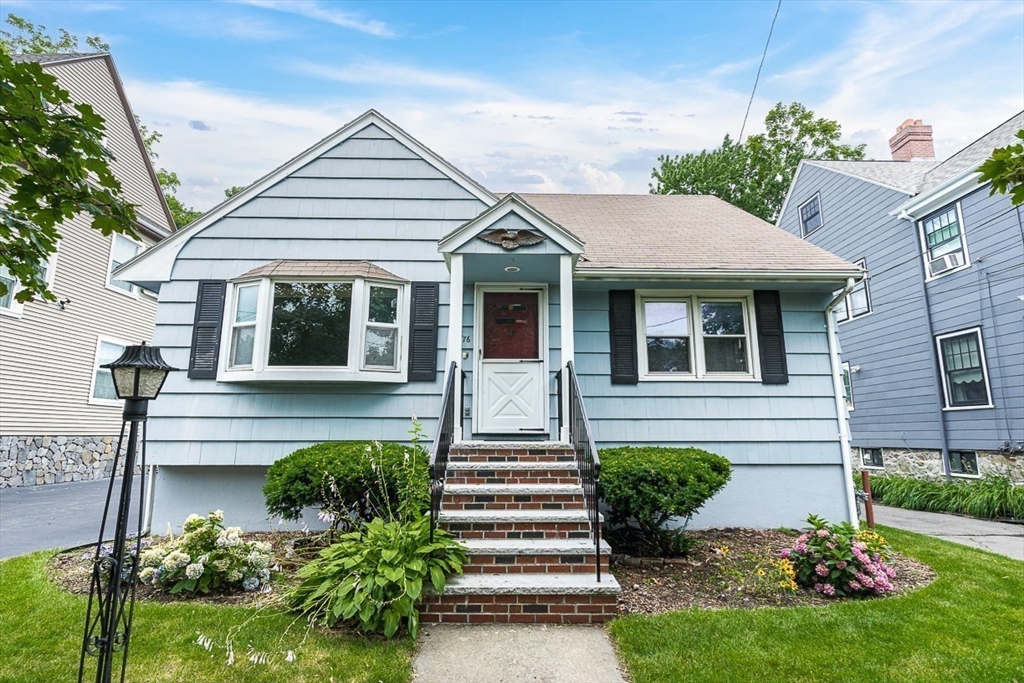 Photo 1 of 31 of 176 Webster  Street house