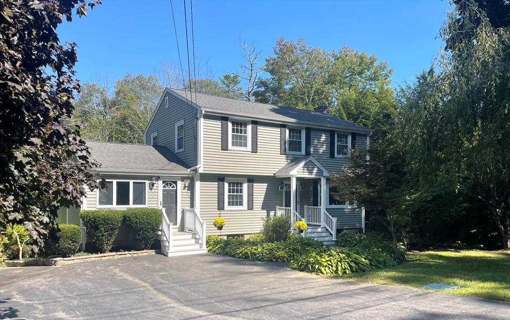 Photo 1 of 41 of 136 Pleasant Street house