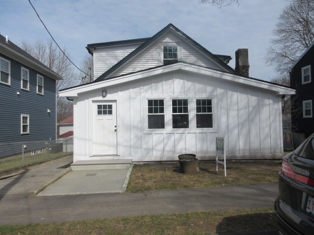 Photo 1 of 17 of 22 Berlin Ave house