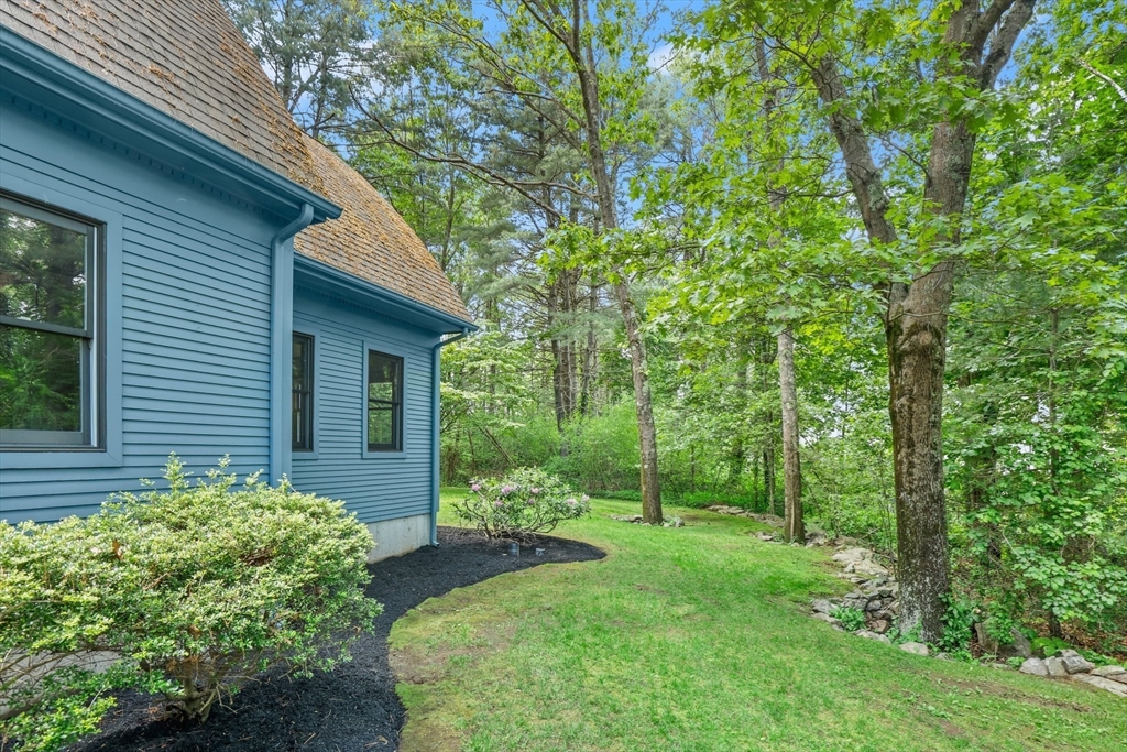 Photo 18 of 36 of 2 Cobblestone house