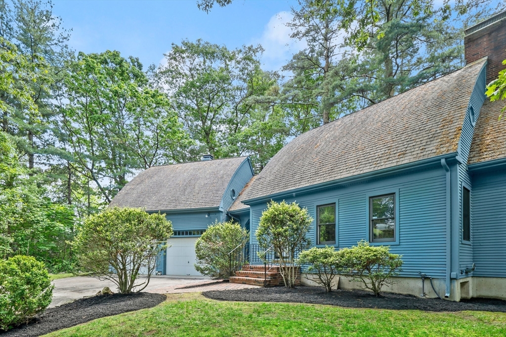 Photo 3 of 36 of 2 Cobblestone house