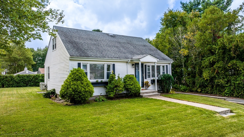 Photo 1 of 21 of 1040 Tobey Street house