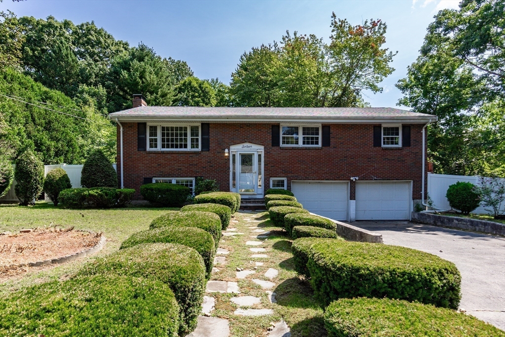 Photo 1 of 42 of 16 Larrabee Terrace house