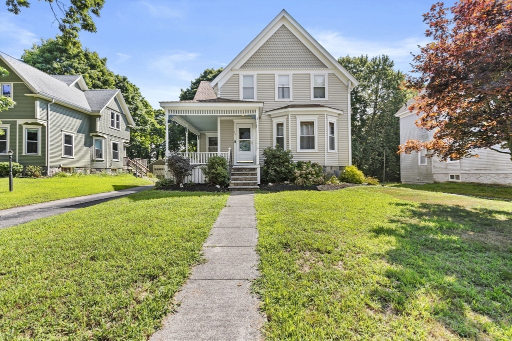 Photo 2 of 41 of 35 Franklin Ave house