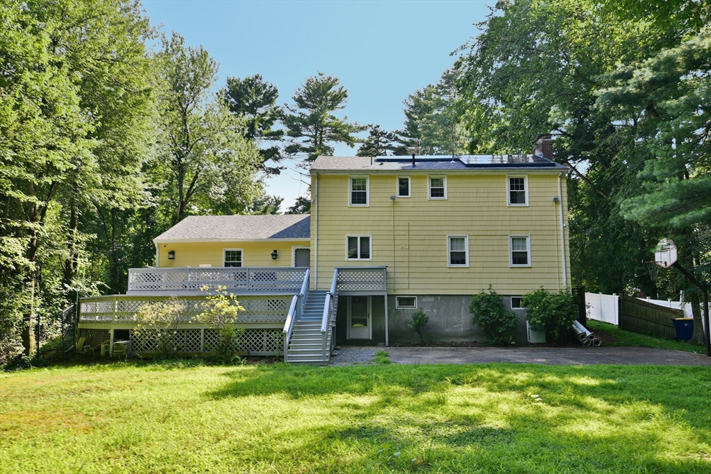 Photo 4 of 34 of 16 Colburn Dr house