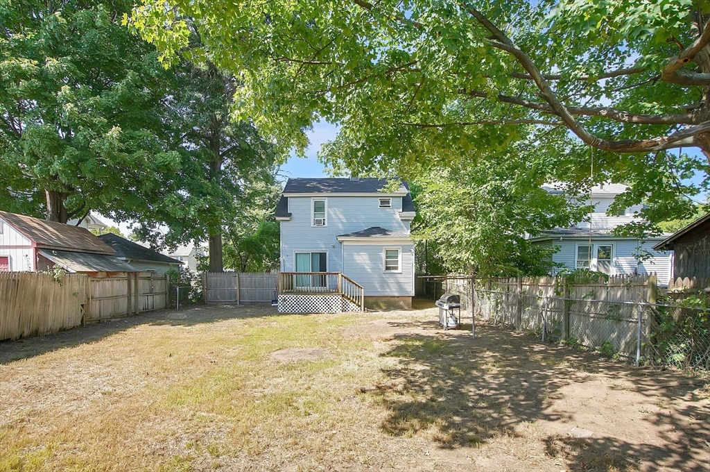 Photo 23 of 28 of 15 Eldert St house