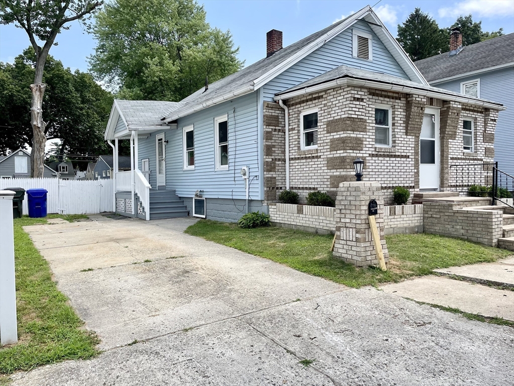 Photo 1 of 31 of 97 Groveland Street house