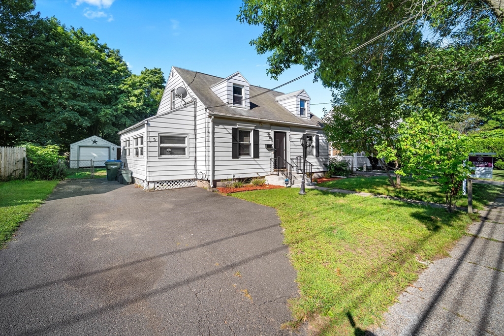 Photo 1 of 35 of 216 Windemere Street house