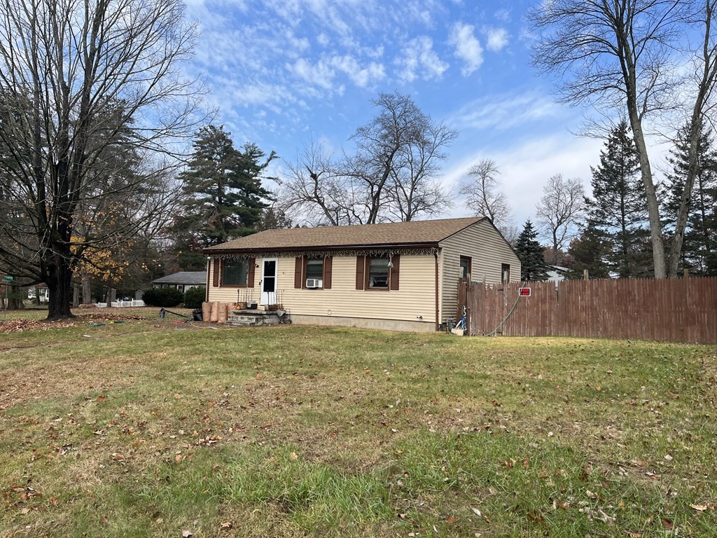 Photo 1 of 14 of 379 Newhouse St house