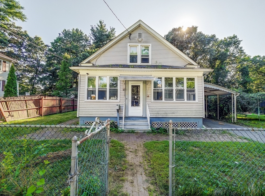 Photo 1 of 16 of 10 Saint Lawrence Ave house