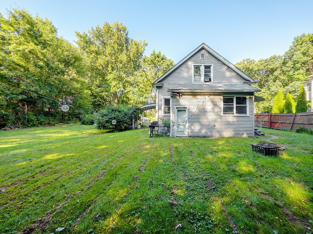 Photo 16 of 16 of 10 Saint Lawrence Ave house