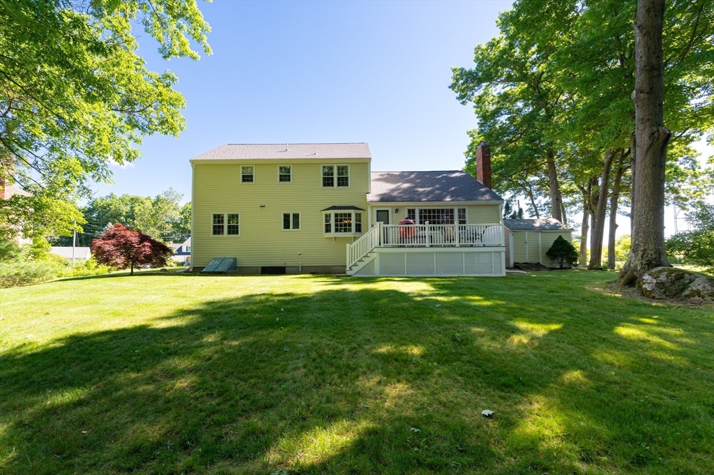 Photo 6 of 41 of 10 Wescott Circle house