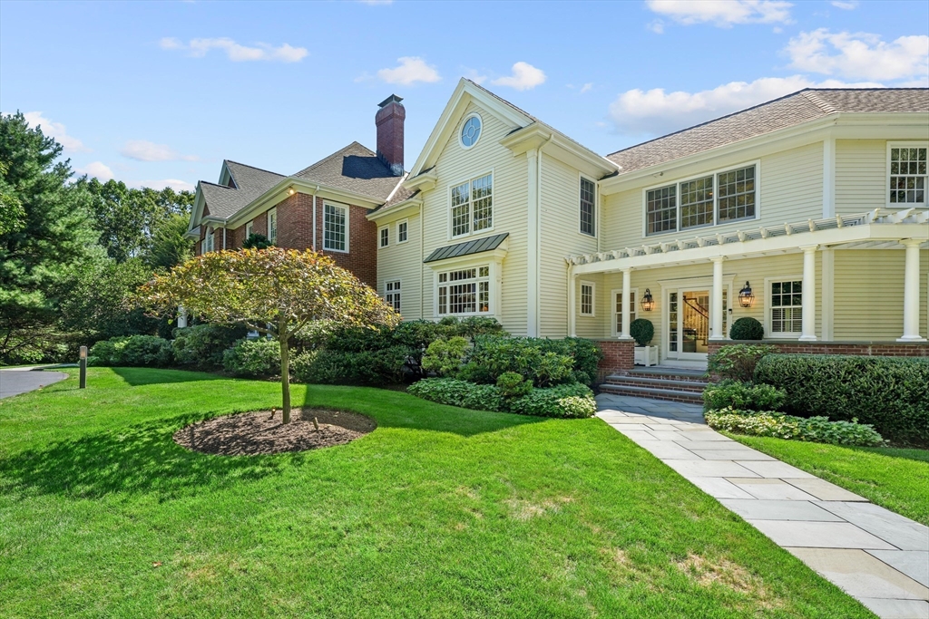 Photo 3 of 42 of 20 Longmeadow Drive house