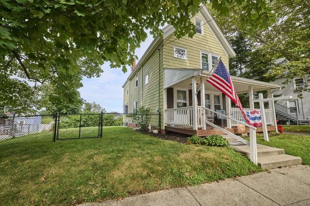 Photo 2 of 19 of 240 Bowdoin Street house