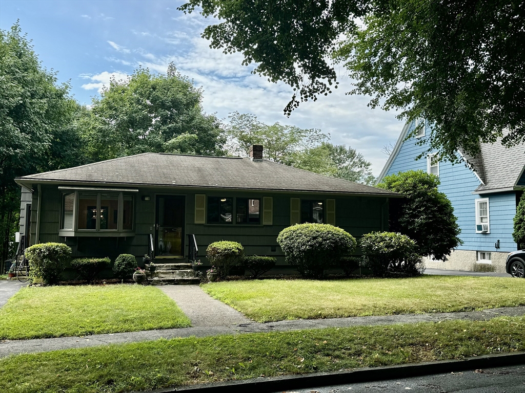 Photo 1 of 1 of 27 Wamsutta Ave house