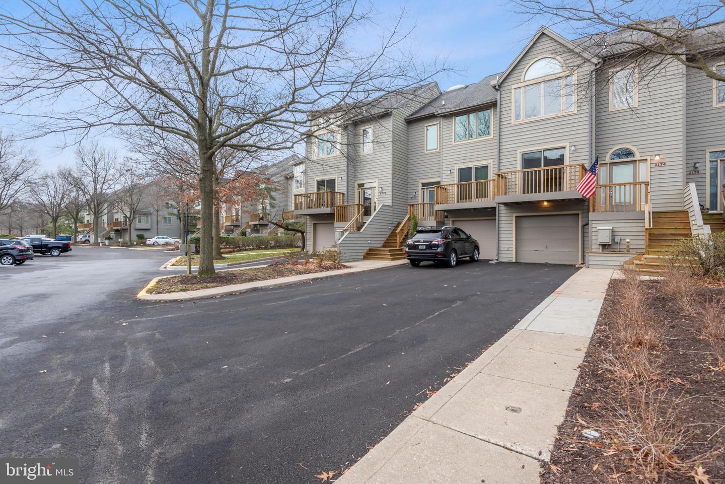 Photo 4 of 57 of 2174 Chesapeake Harbour Dr townhome