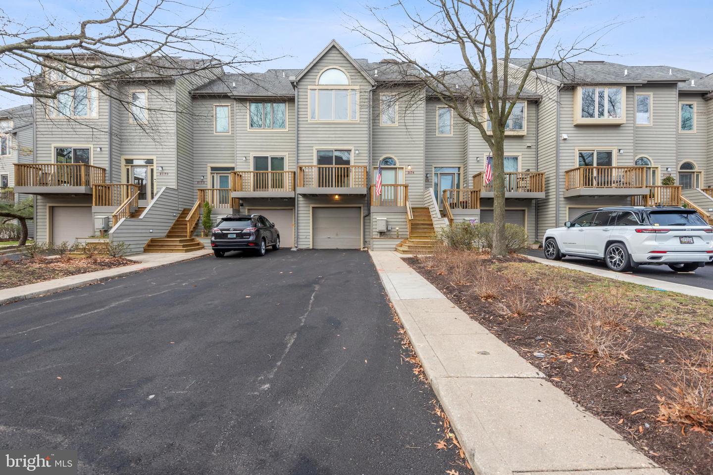 Photo 6 of 57 of 2174 Chesapeake Harbour Dr townhome