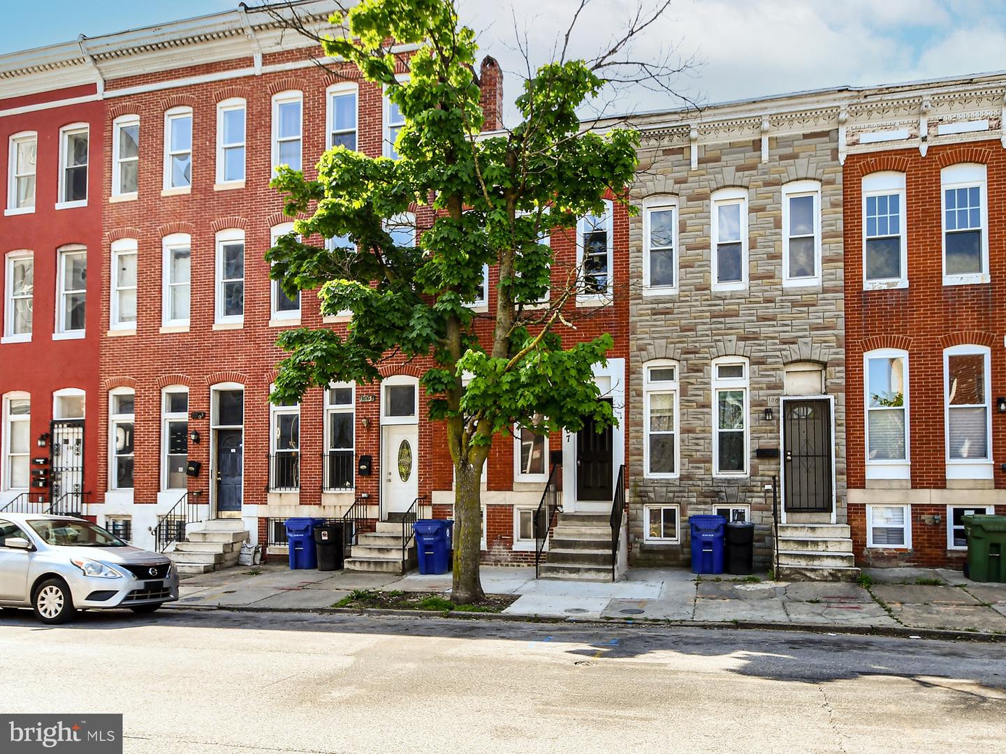 Photo 1 of 49 of 1007 W Fayette St townhome