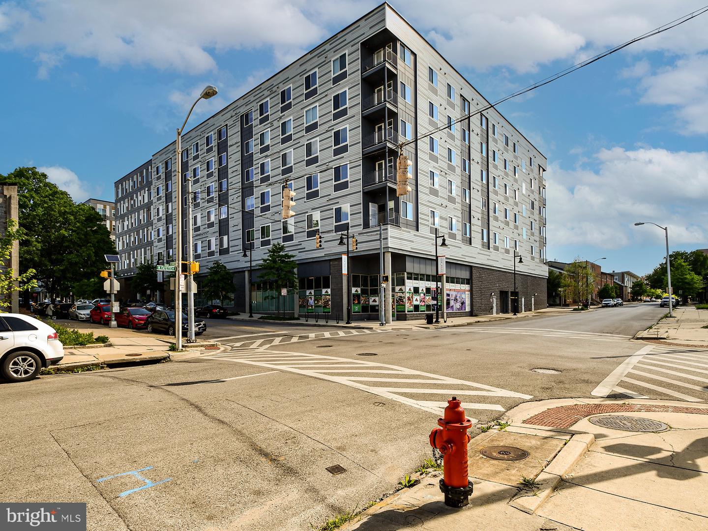 Photo 47 of 49 of 1007 W Fayette St townhome