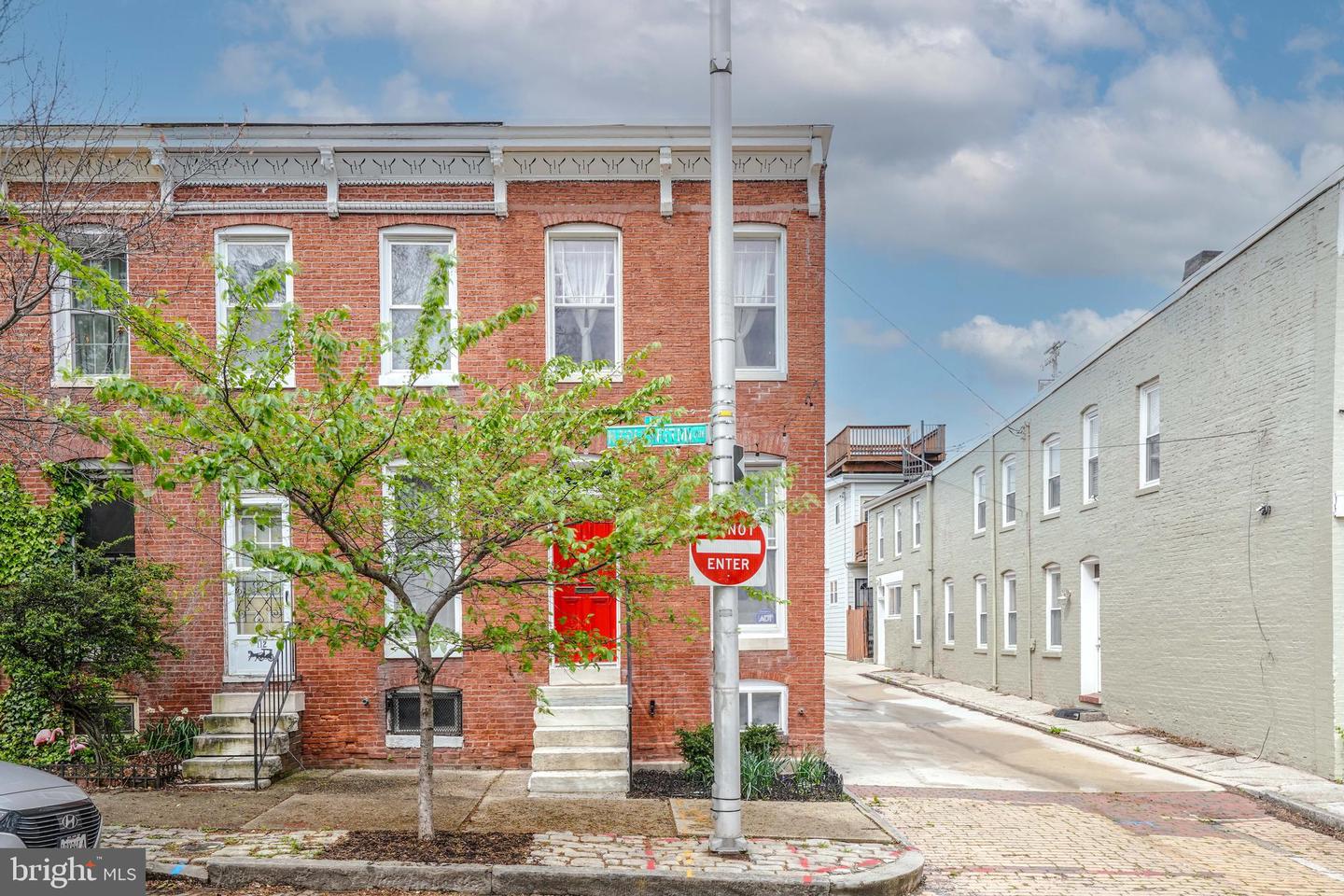 Photo 1 of 33 of 114 N Collington Ave townhome