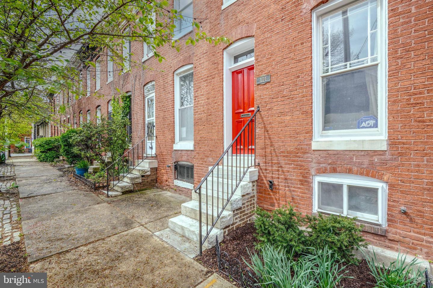 Photo 2 of 33 of 114 N Collington Ave townhome