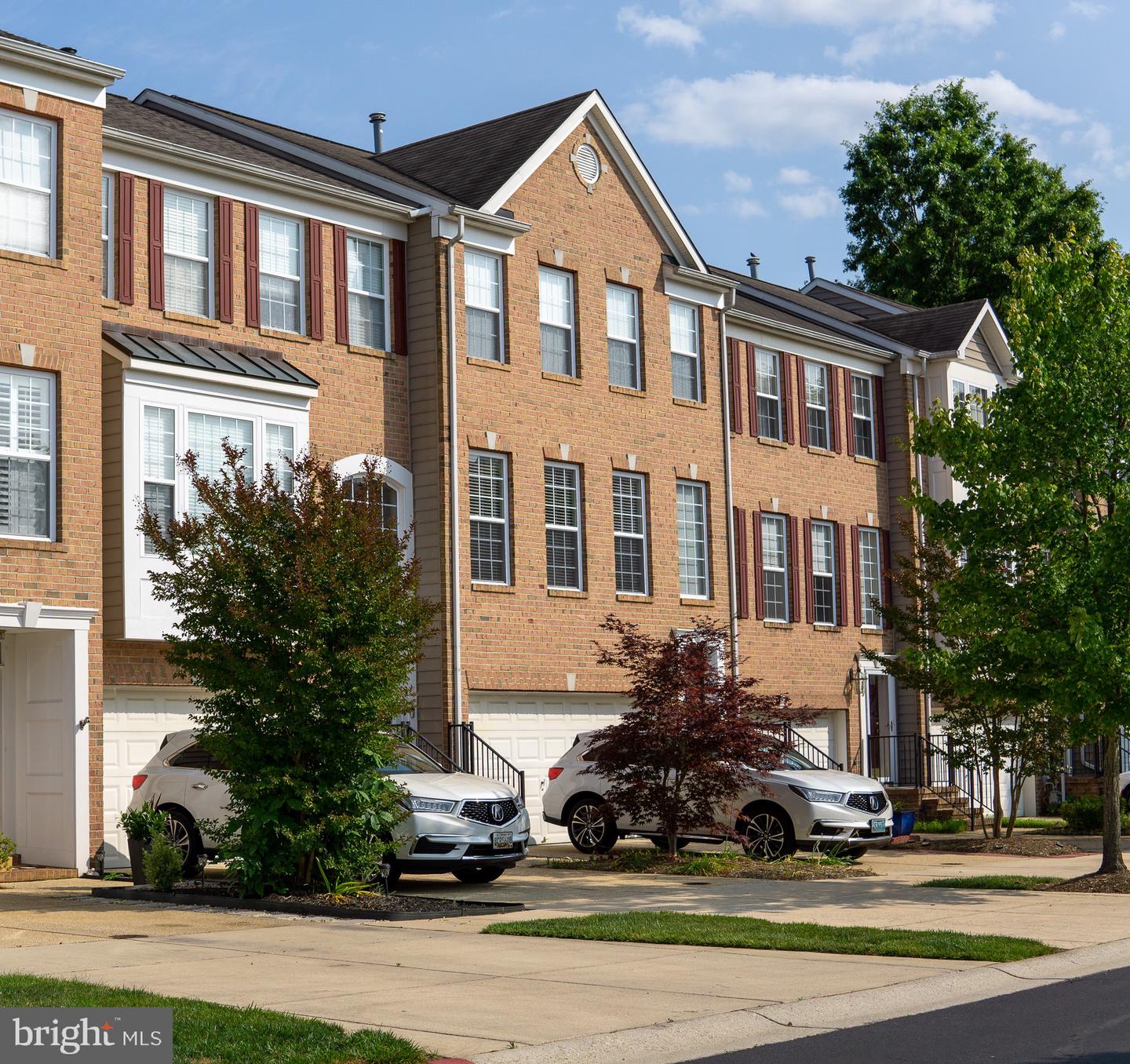 Photo 1 of 32 of 57 Idlecreek Ln townhome