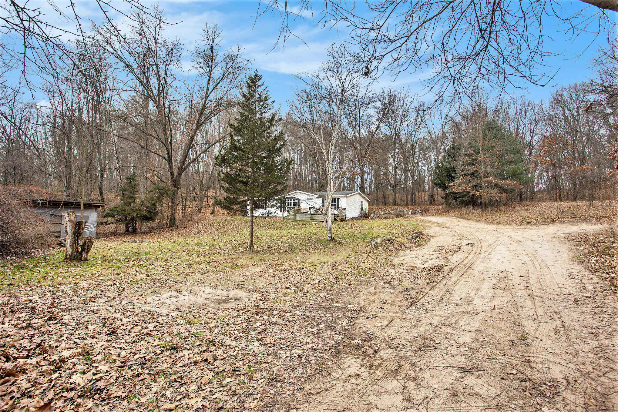 Photo 13 of 24 of 1417 Grand River Drive NE mobile home