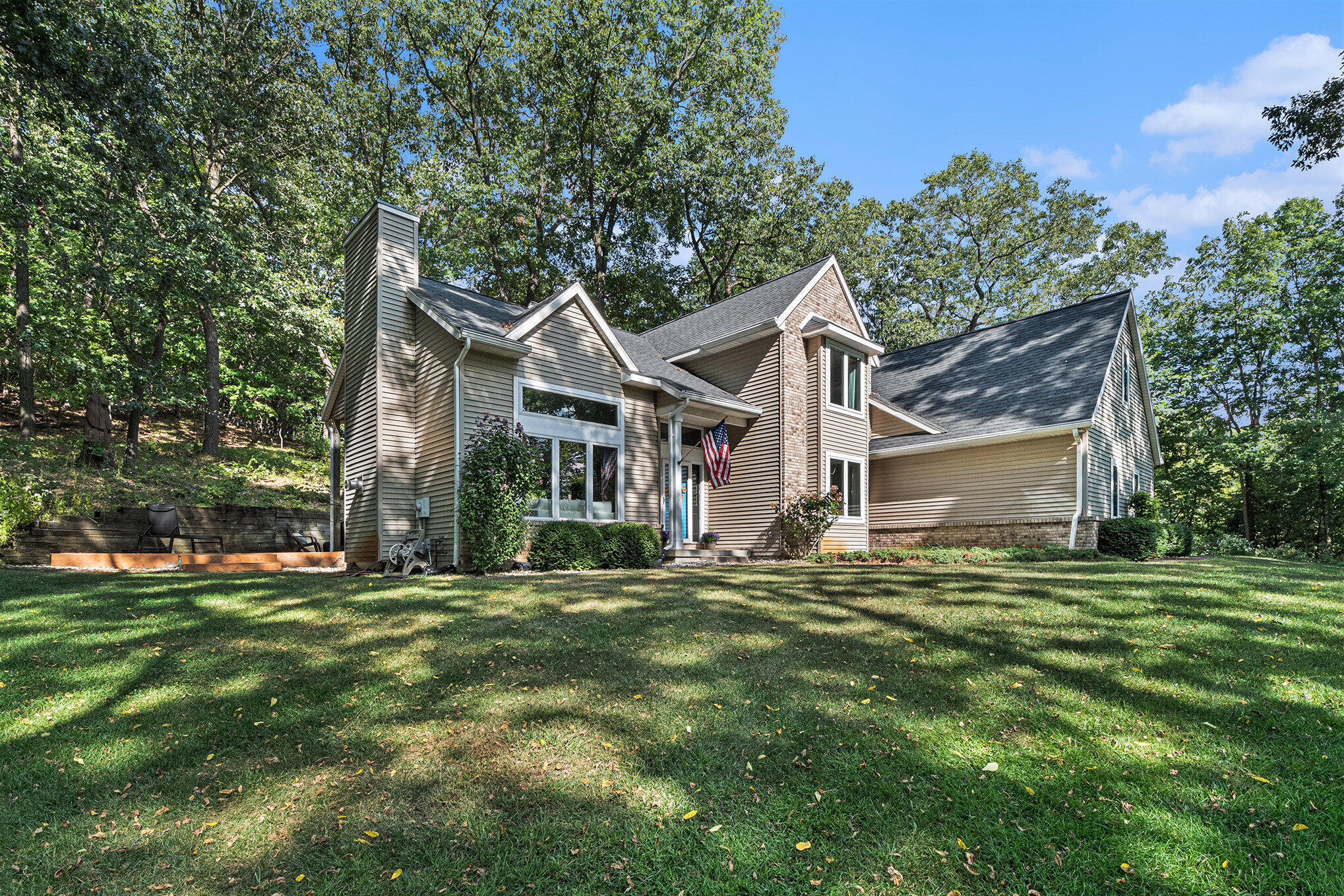 Photo 3 of 31 of 144 Pettis Avenue SE house